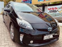 https://riyasewana.com/uploads/toyota-prius-s-2214182717165.jpg