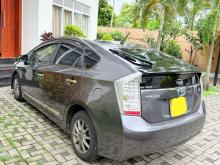 https://riyasewana.com/uploads/toyota-prius-s-2316565417512.jpg