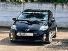 Toyota PRIUS S Grade 2011 Car