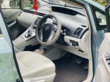 https://riyasewana.com/uploads/toyota-prius-s-2421275522063.jpg