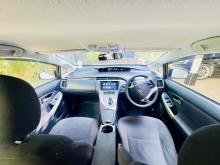 https://riyasewana.com/uploads/toyota-prius-s-251203124071.jpg