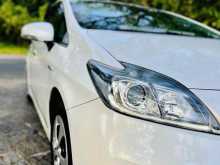 Toyota Prius S LED 2014 Car