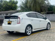 https://riyasewana.com/uploads/toyota-prius-s-25131817422.jpg