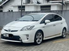 https://riyasewana.com/uploads/toyota-prius-s-25131817471.jpg