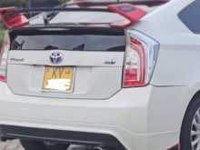 https://riyasewana.com/uploads/toyota-prius-s-251624384682.jpg