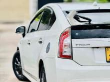 https://riyasewana.com/uploads/toyota-prius-s-259482524313.jpg