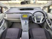 https://riyasewana.com/uploads/toyota-prius-s-2603224623.jpg