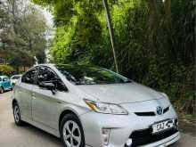 Toyota Prius S Grade 2012 Car