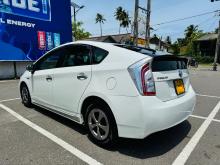 https://riyasewana.com/uploads/toyota-prius-s-2612590117725.jpg