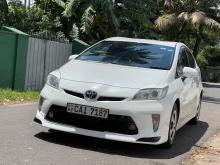 Toyota Prius S Led 2015 Car