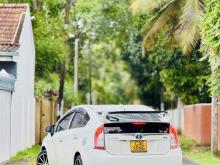 https://riyasewana.com/uploads/toyota-prius-s-271055824593.jpg