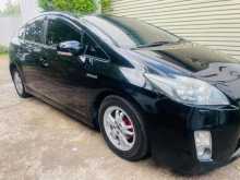 https://riyasewana.com/uploads/toyota-prius-s-27134241613.jpg