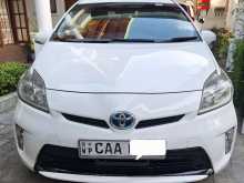 Toyota Prius S 2012 Car