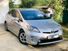 Toyota PRIUS S LED 2013 Car