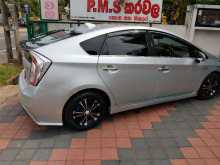 https://riyasewana.com/uploads/toyota-prius-s-2724534033.jpg
