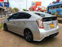 https://riyasewana.com/uploads/toyota-prius-s-2724534882.jpg