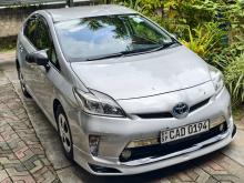 Toyota PRIUS S LED 2013 Car