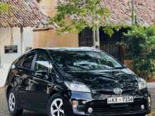 Toyota Prius S Grade 2014 Car
