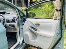 https://riyasewana.com/uploads/toyota-prius-s-2820531624422.jpg