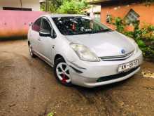 https://riyasewana.com/uploads/toyota-prius-s-28734384032.jpg