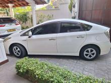 https://riyasewana.com/uploads/toyota-prius-s-292045396434.jpg