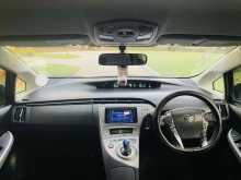 https://riyasewana.com/uploads/toyota-prius-s-29342522593.jpg