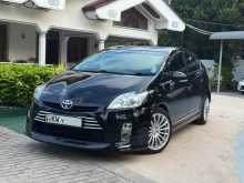 Toyota PRIUS S 2011 Car