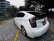https://riyasewana.com/uploads/toyota-prius-s-297405810643.jpg