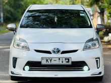 Toyota Prius S LIMITED 2014 Car