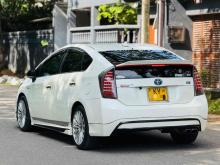 https://riyasewana.com/uploads/toyota-prius-s-300014824953.jpg