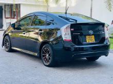 https://riyasewana.com/uploads/toyota-prius-s-300540217485.jpg