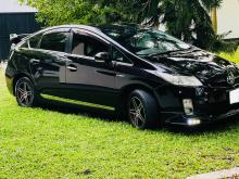 https://riyasewana.com/uploads/toyota-prius-s-3010063217076.jpg