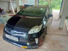 Toyota Prius S Grade 2014 Car