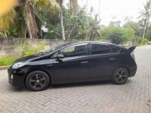 https://riyasewana.com/uploads/toyota-prius-s-30721096965.jpg