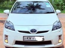 Toyota PRIUS S TOURING 2011 Car