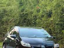 Toyota Prius S 2011 Car