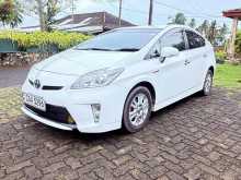 Toyota PRIUS S Limited 2014 Car