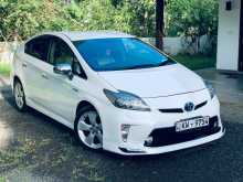 https://riyasewana.com/uploads/toyota-prius-s-314365622.jpg