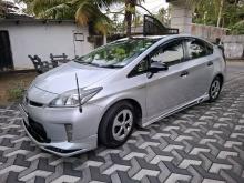 Toyota Prius S 2013 Car