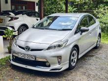Toyota Prius S Led 2013 Car