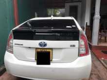 Toyota Prius S LED 2011 Car