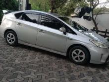 https://riyasewana.com/uploads/toyota-prius-s-41845336945.jpg