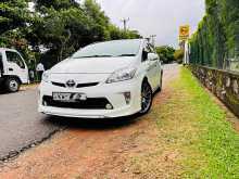 Toyota Prius S Limited 2012 Car