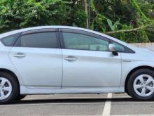 https://riyasewana.com/uploads/toyota-prius-s-42113526716.jpg