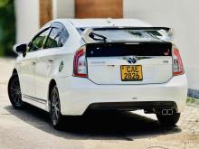 https://riyasewana.com/uploads/toyota-prius-s-511454124682.jpg