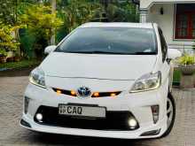 Toyota PRIUS S LED 2013 Car