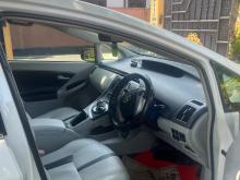 https://riyasewana.com/uploads/toyota-prius-s-515482517105.jpg