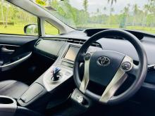 https://riyasewana.com/uploads/toyota-prius-s-518254917975.jpg