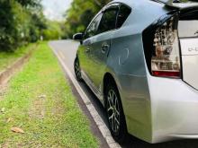 https://riyasewana.com/uploads/toyota-prius-s-5930486545.jpg