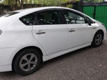 https://riyasewana.com/uploads/toyota-prius-s-614170510483.jpg